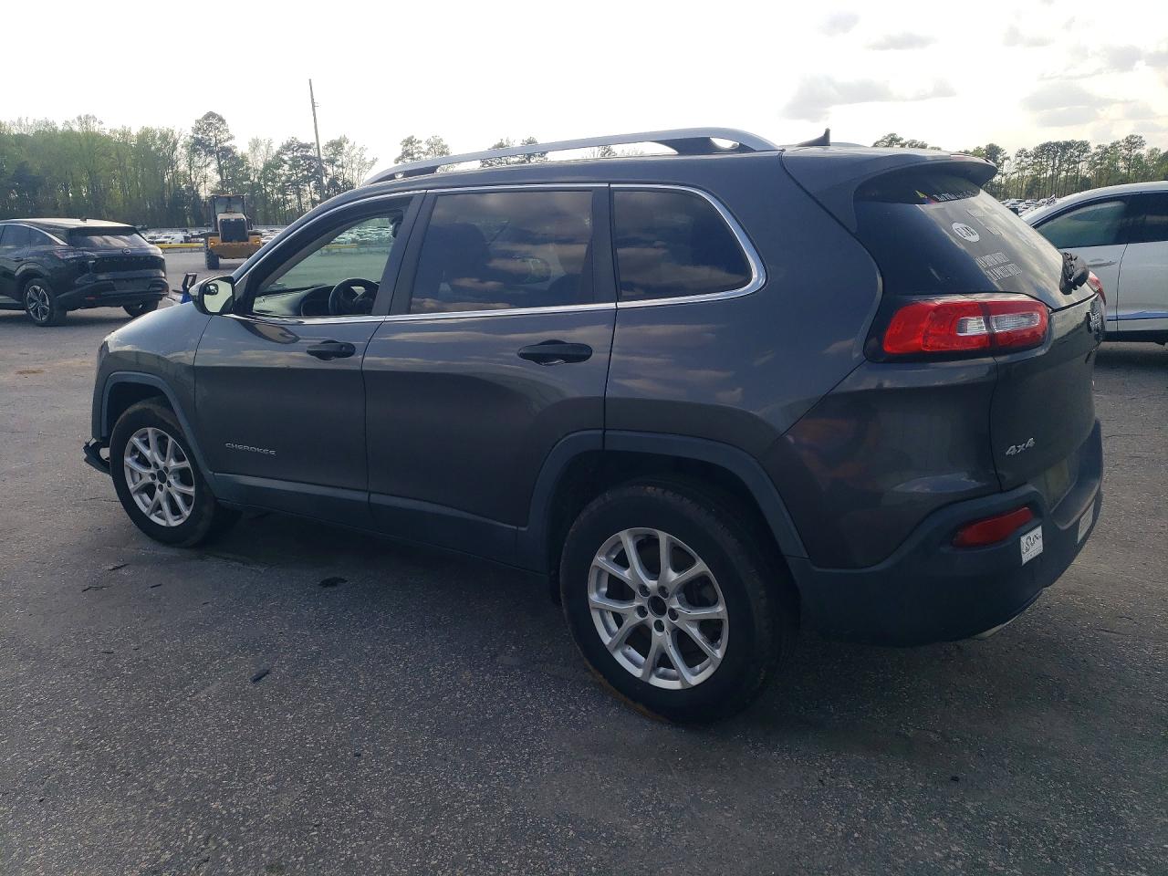 2017 JEEP CHEROKEE LATITUDE photo 3