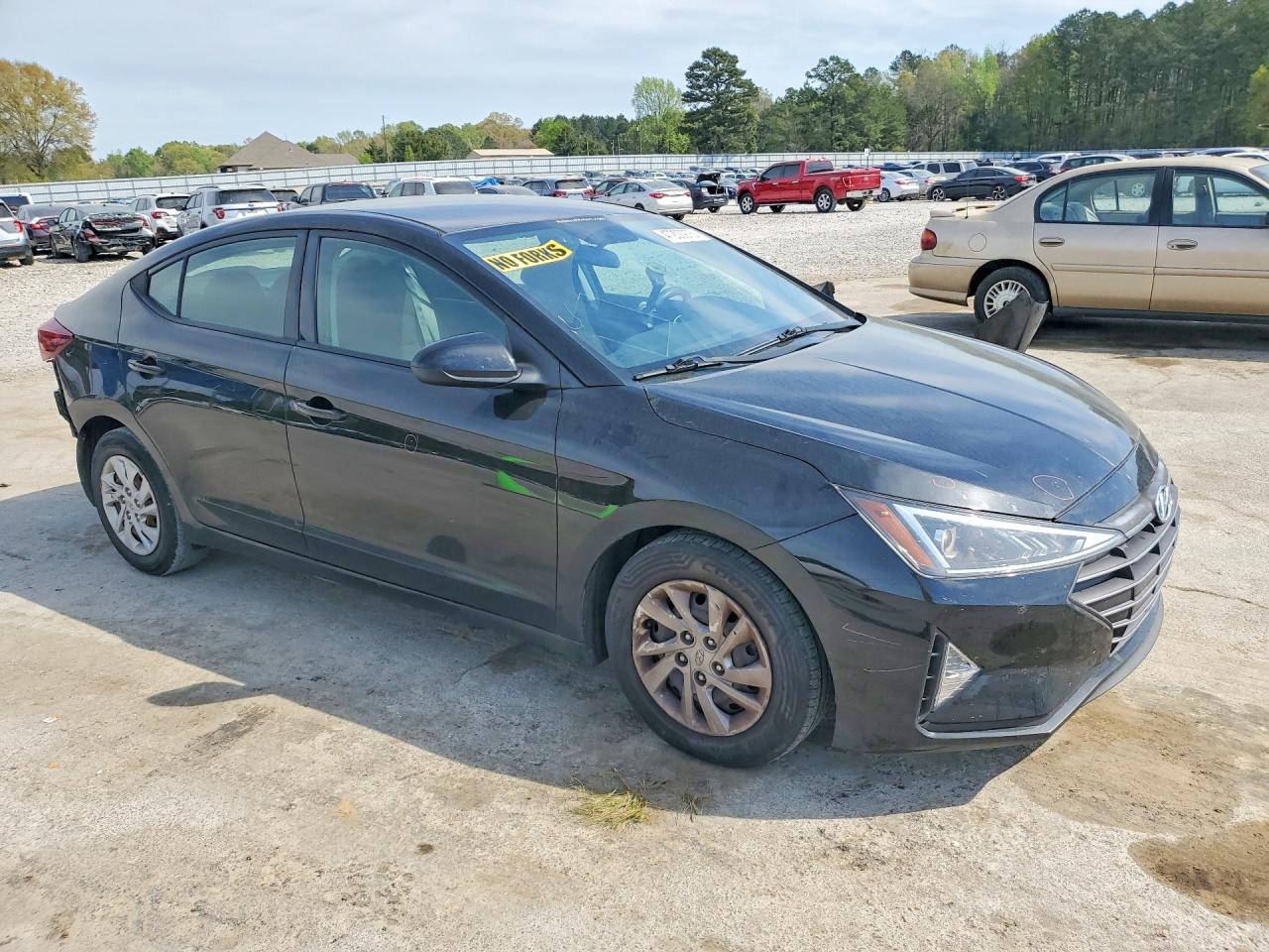 2019 HYUNDAI ELANTRA SE photo 7