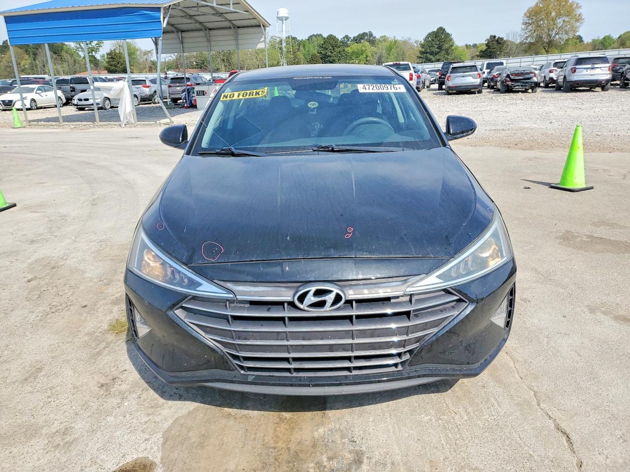 2019 HYUNDAI ELANTRA SE photo 9