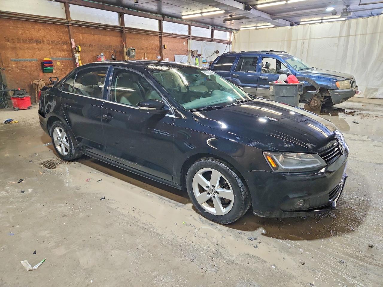2013 VOLKSWAGEN JETTA TDI photo 8