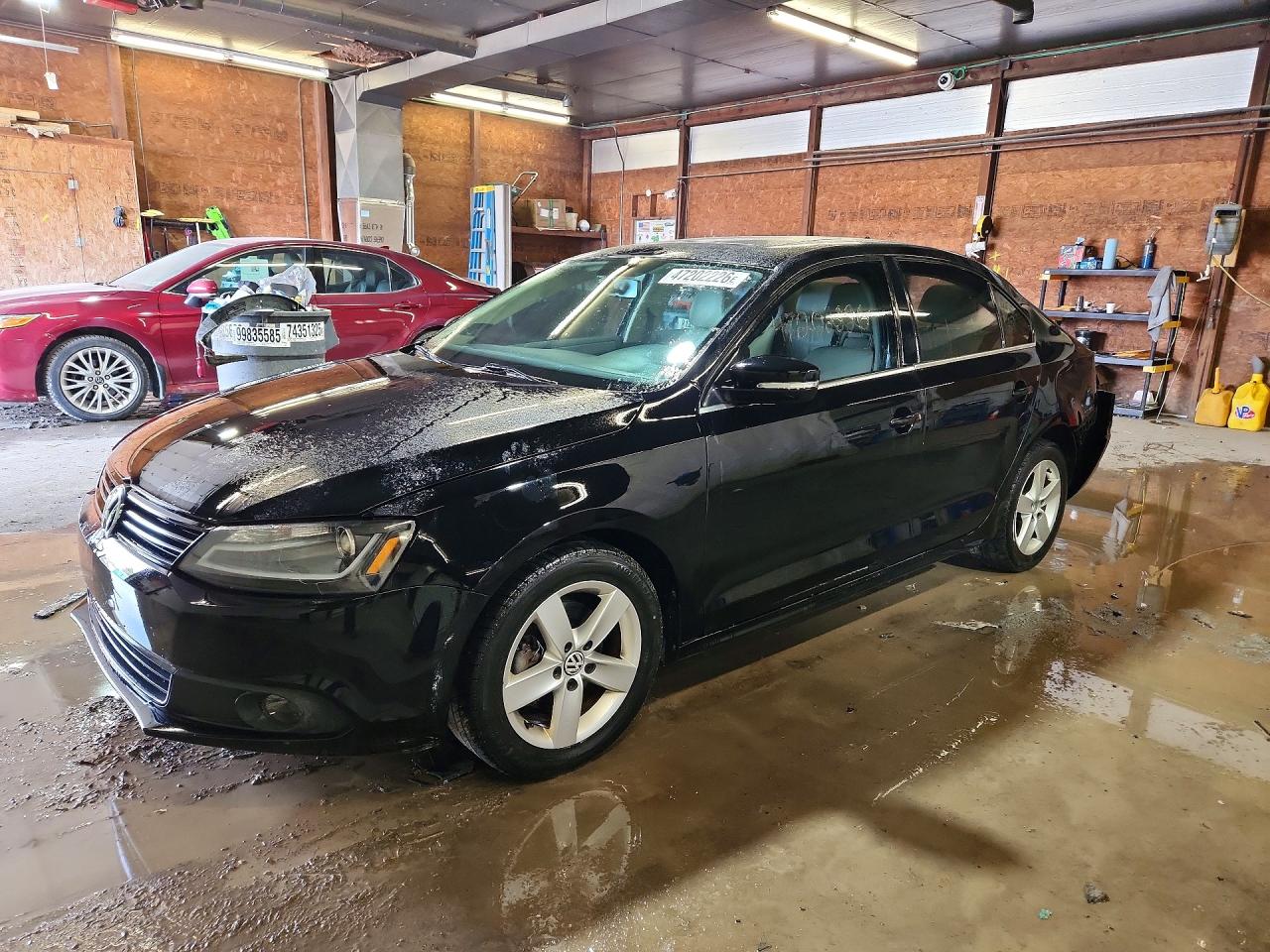 2013 VOLKSWAGEN JETTA