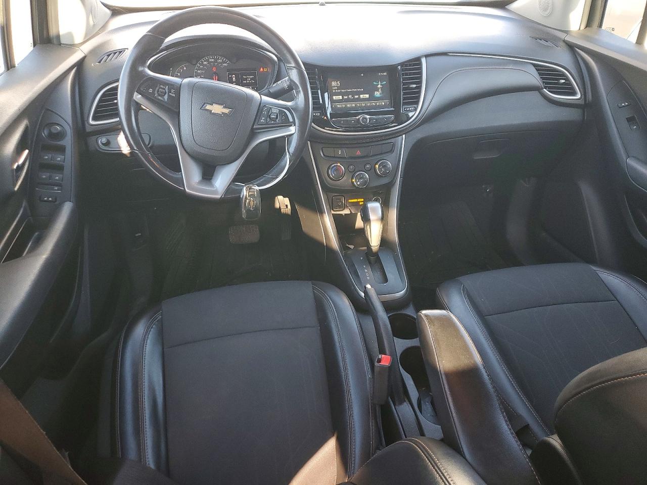 2017 CHEVROLET TRAX 1LT photo 15