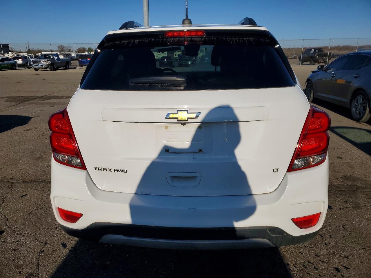 2017 CHEVROLET TRAX 1LT photo 11