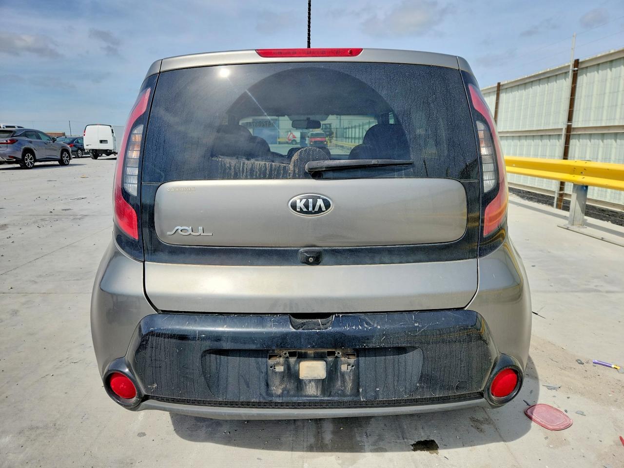 2016 KIA SOUL + photo 16