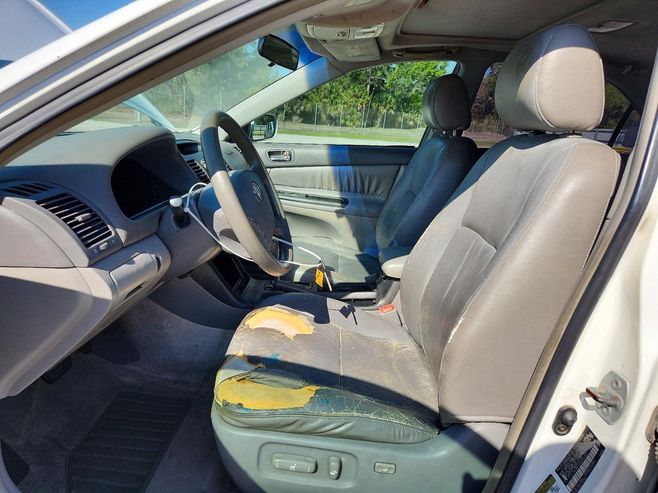 2005 TOYOTA CAMRY LE photo 25