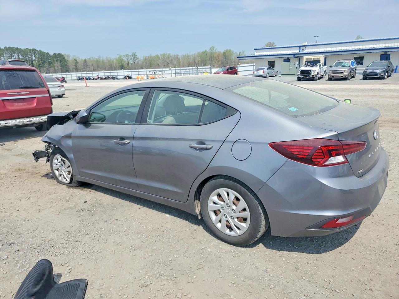 2019 HYUNDAI ELANTRA SE photo 3