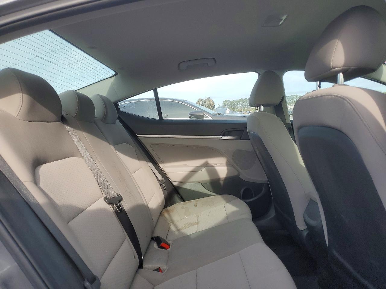 2019 HYUNDAI ELANTRA SE photo 19