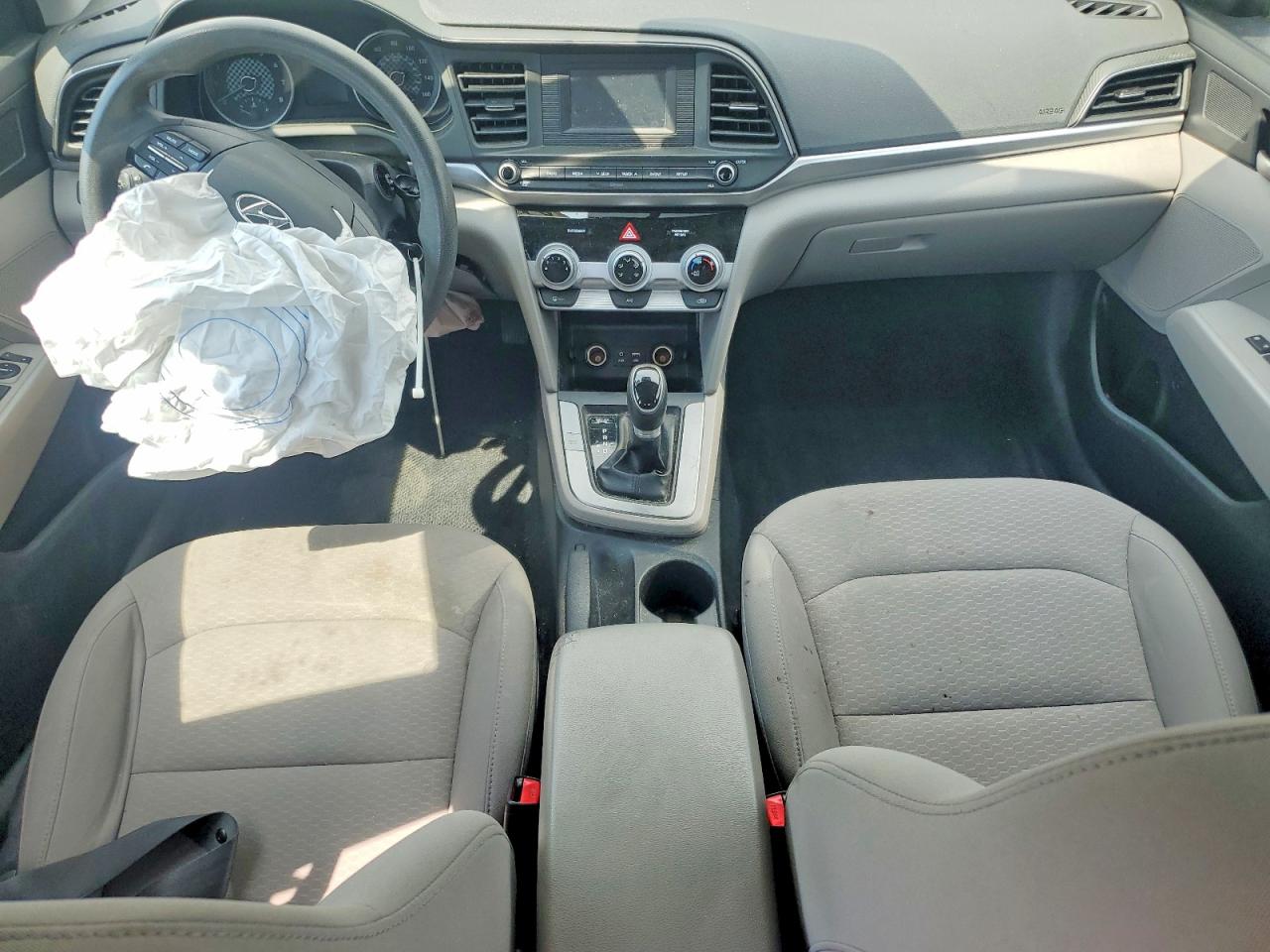2019 HYUNDAI ELANTRA SE photo 15