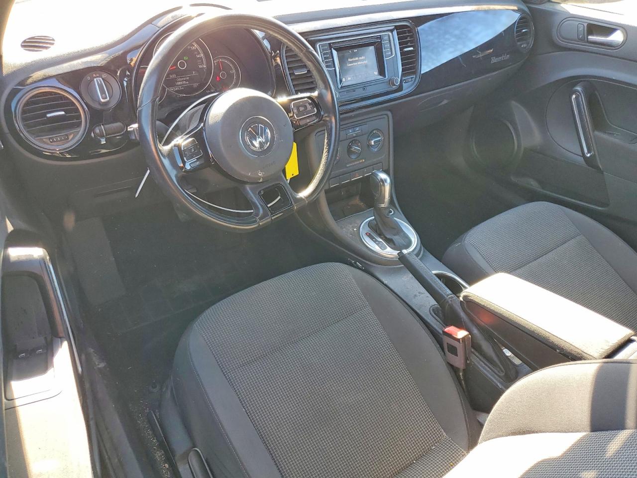2017 VOLKSWAGEN BEETLE 1.8T photo 22