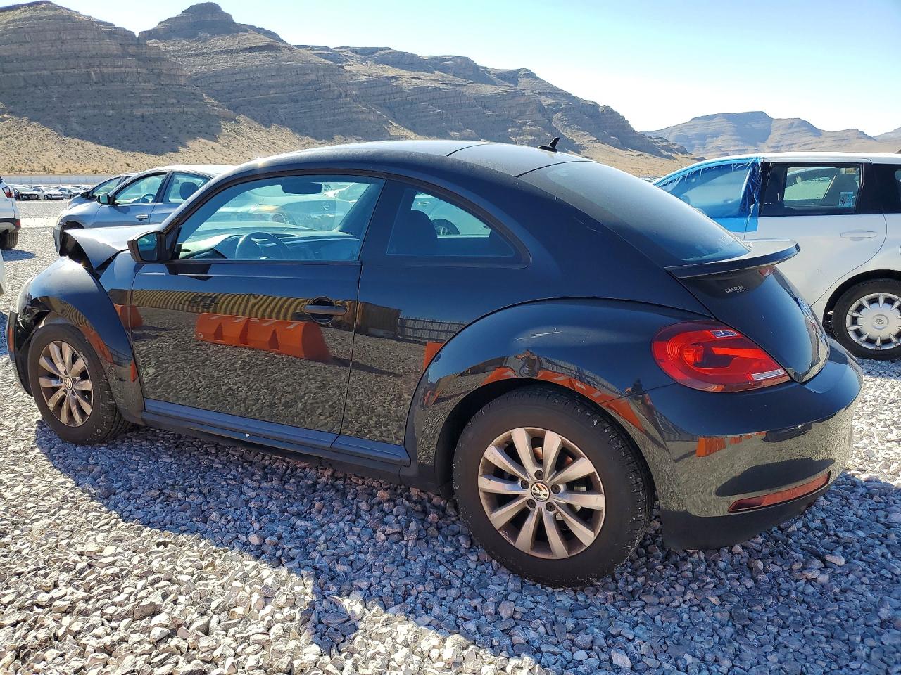 2017 VOLKSWAGEN BEETLE 1.8T photo 4
