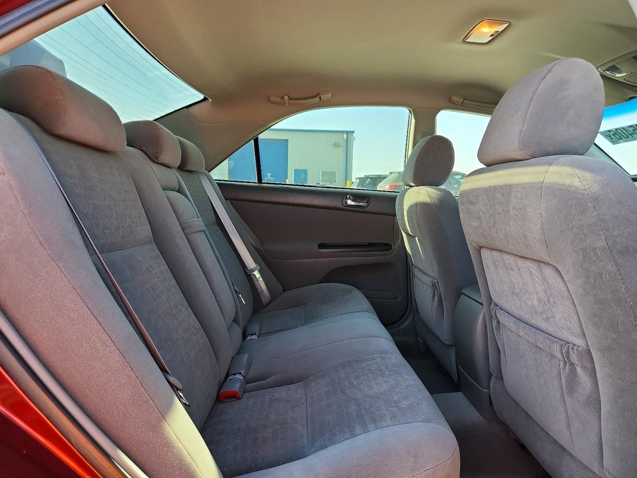2005 TOYOTA CAMRY photo 28