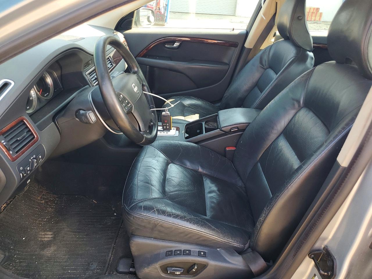 2007 VOLVO S80 V8 photo 7