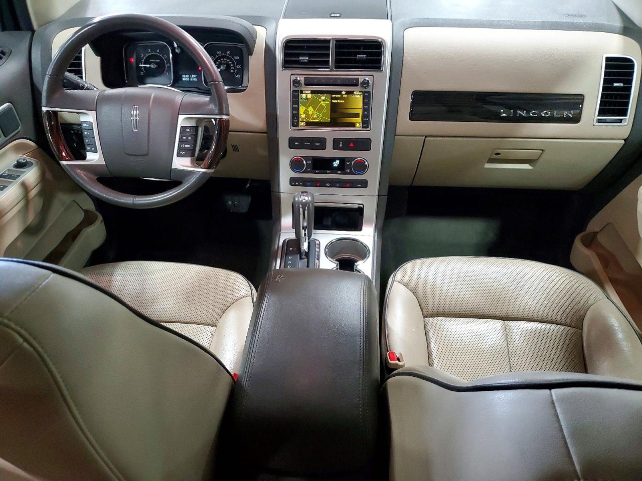 2010 LINCOLN MKX photo 22