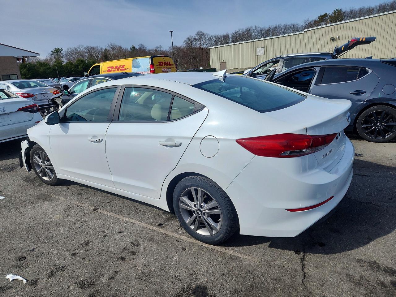 2017 HYUNDAI ELANTRA VALUE EDITION photo 2