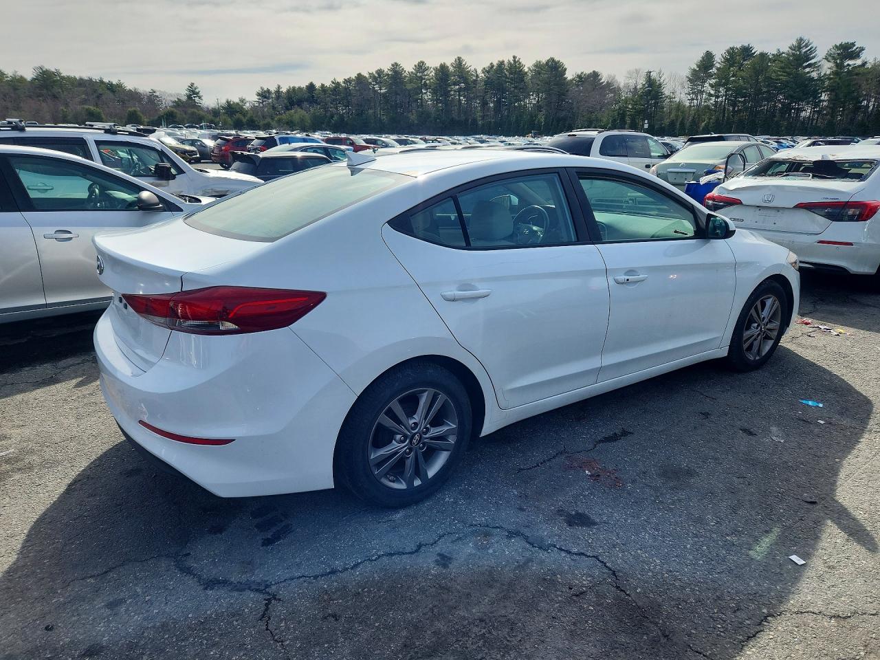 2017 HYUNDAI ELANTRA VALUE EDITION photo 3