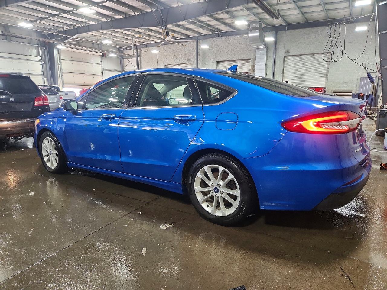 2020 FORD FUSION SE photo 3