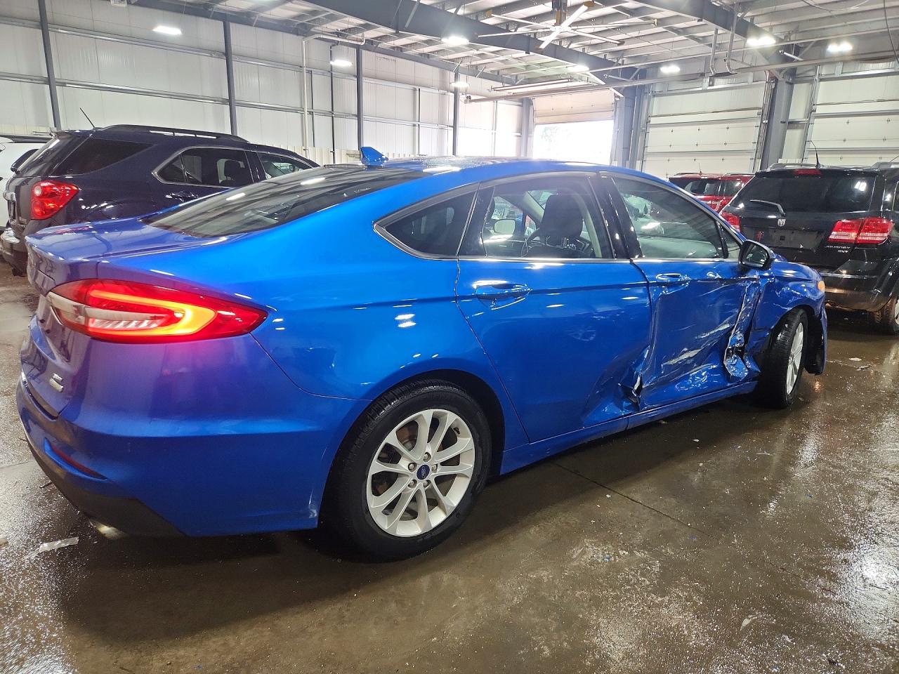 2020 FORD FUSION SE photo 5