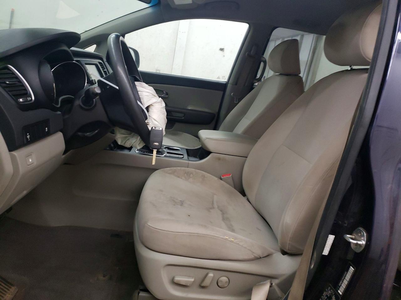 2019 KIA SEDONA LX photo 7
