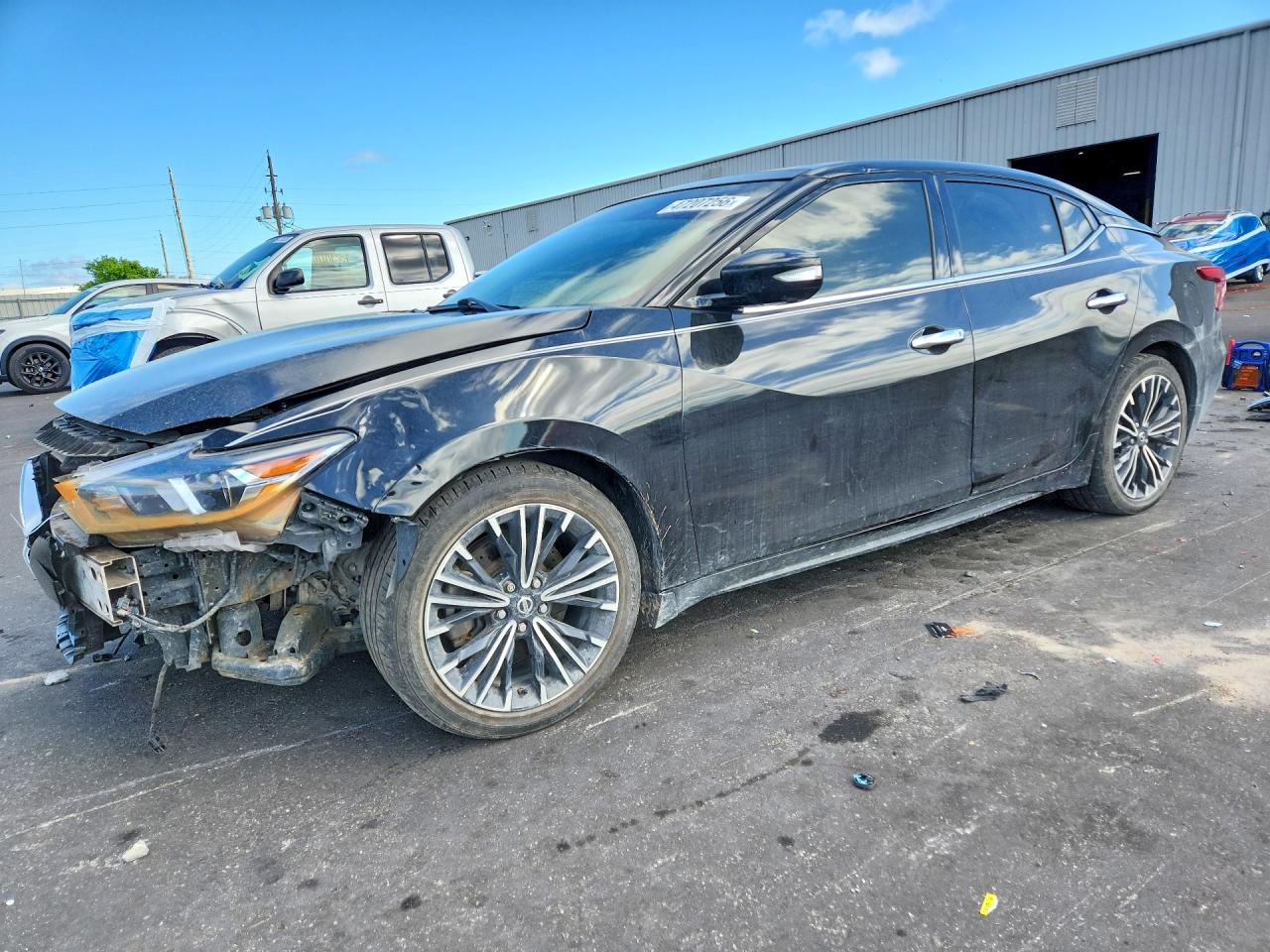 2017 NISSAN MAXIMA