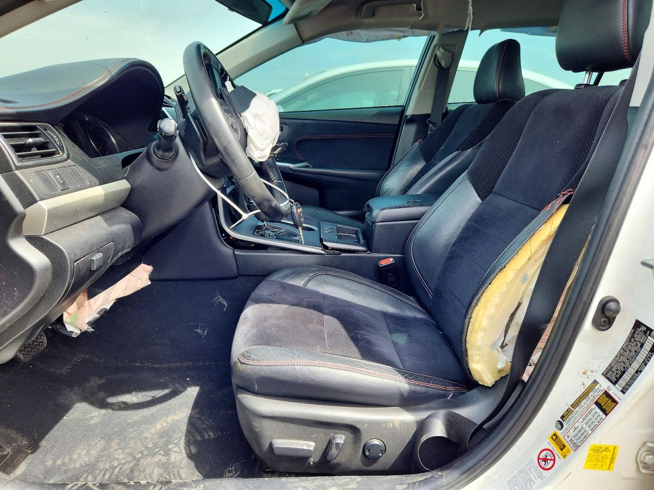 2015 TOYOTA CAMRY XSE photo 19
