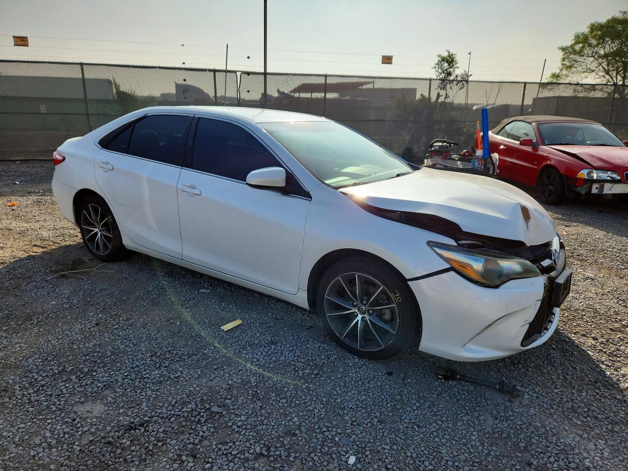 2015 TOYOTA CAMRY XSE photo 10