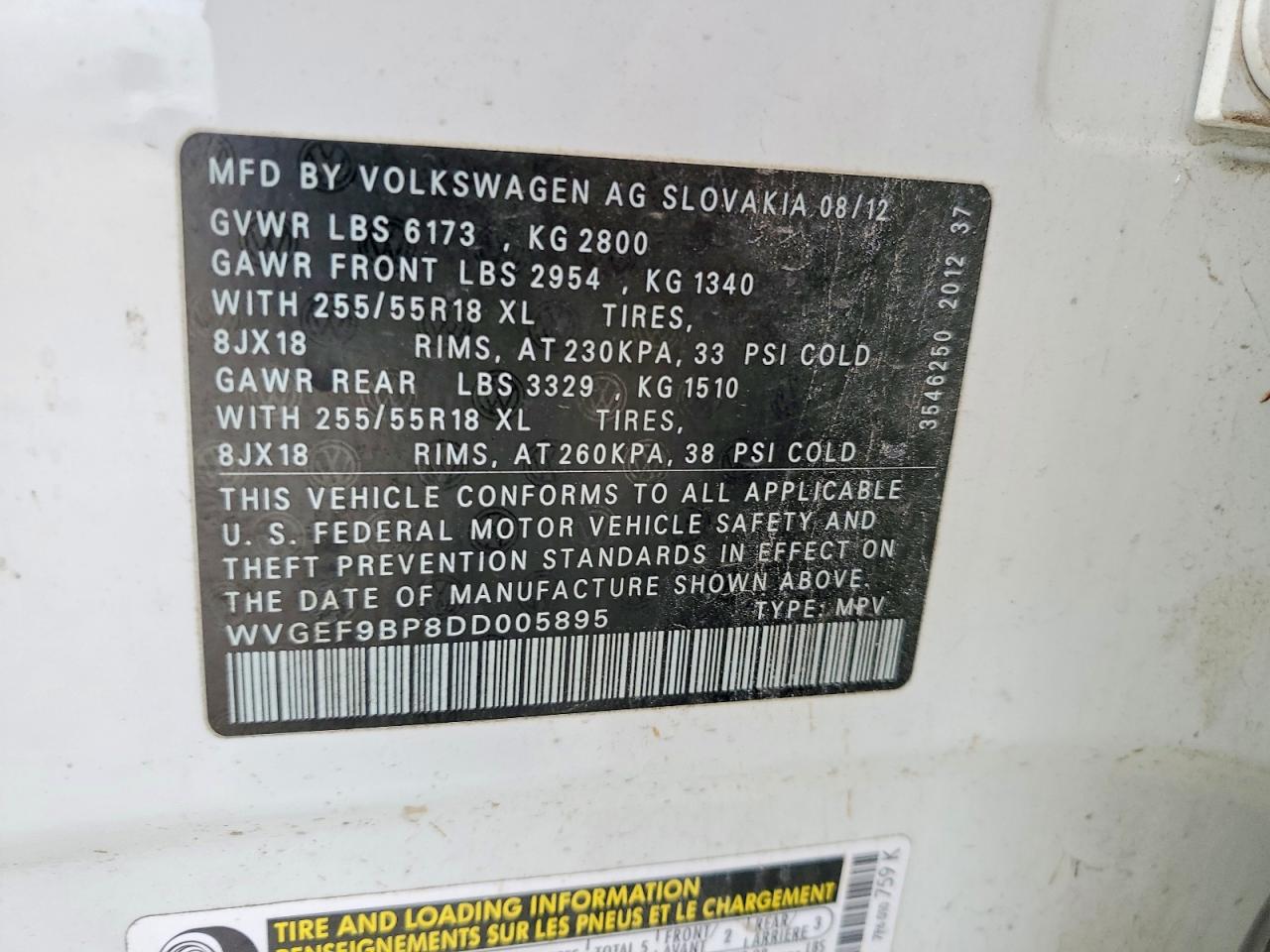 2013 VOLKSWAGEN TOUAREG photo 37