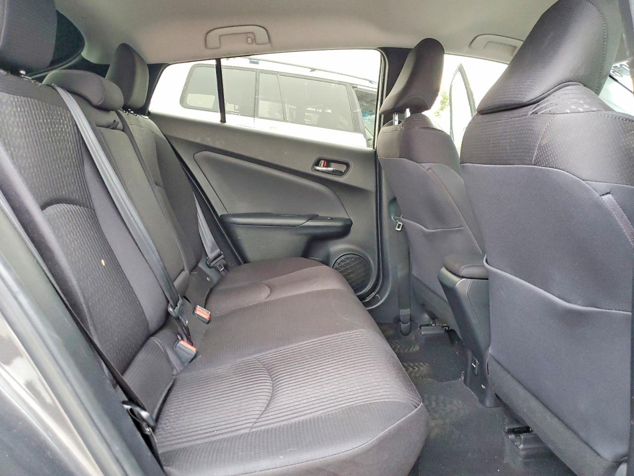 2017 TOYOTA PRIUS TWO photo 10