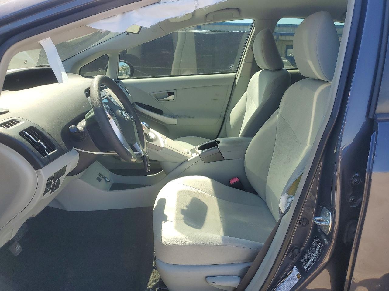 2012 TOYOTA PRIUS TWO photo 13