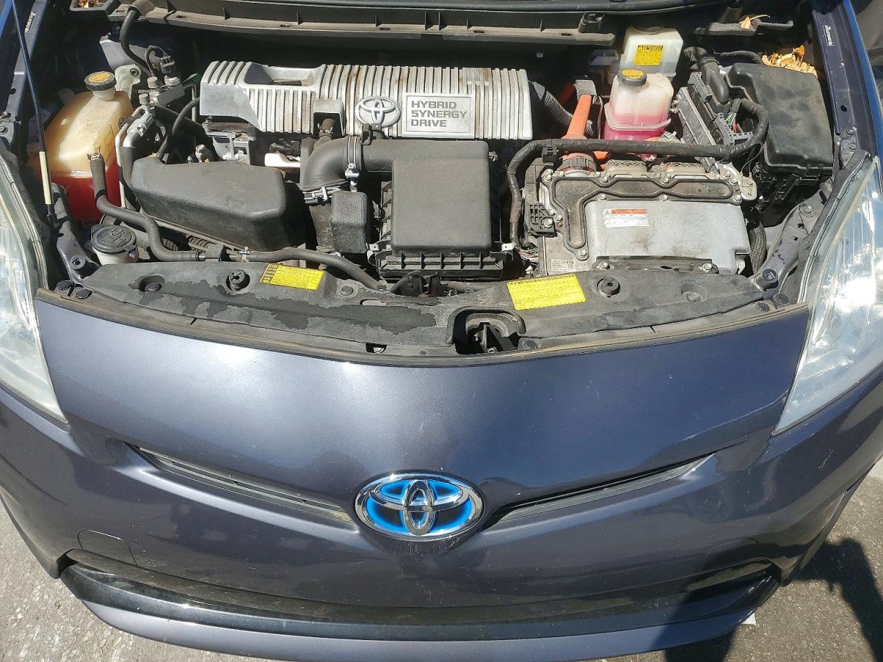 2012 TOYOTA PRIUS TWO photo 21