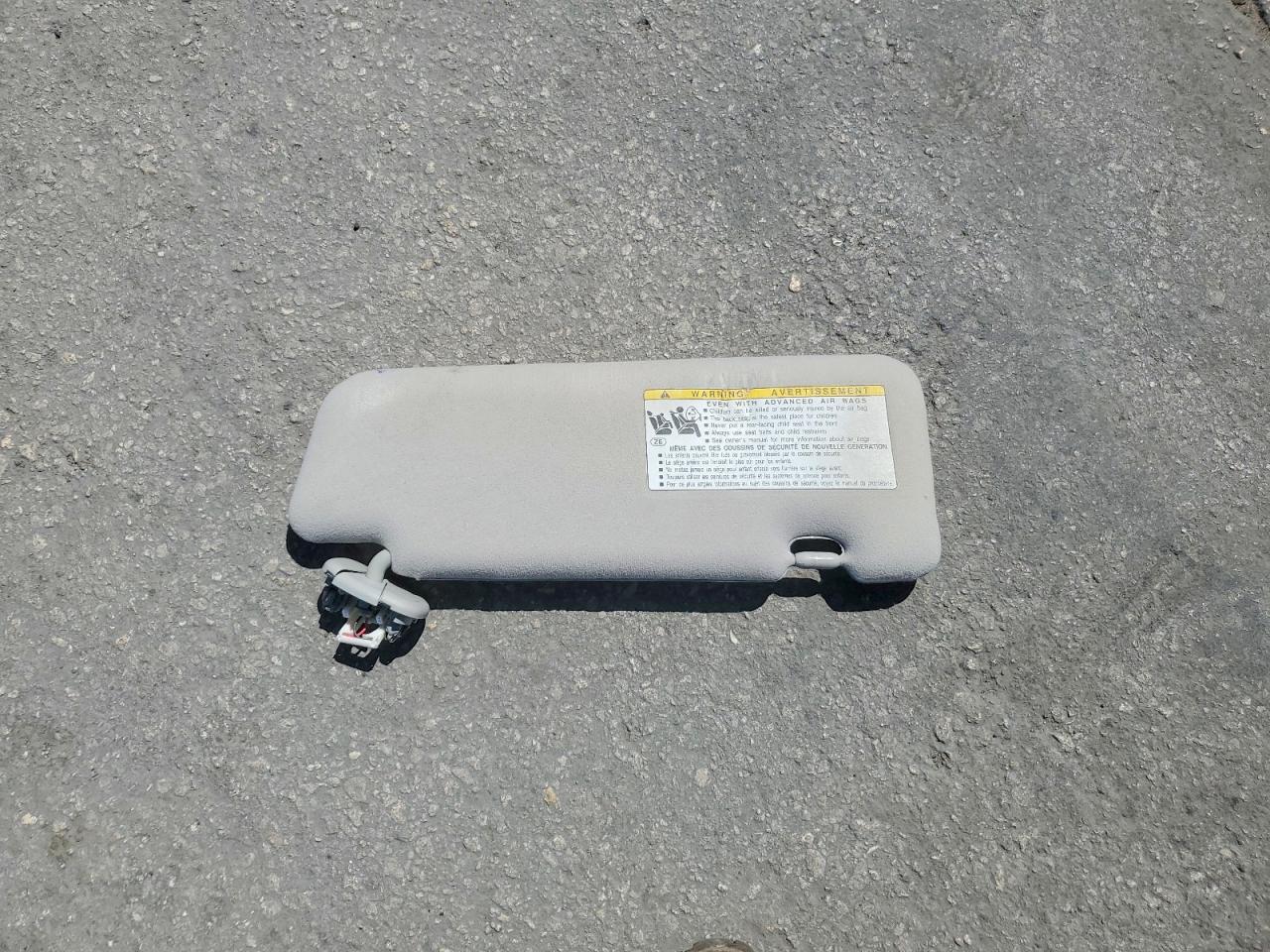 2012 TOYOTA PRIUS TWO photo 23