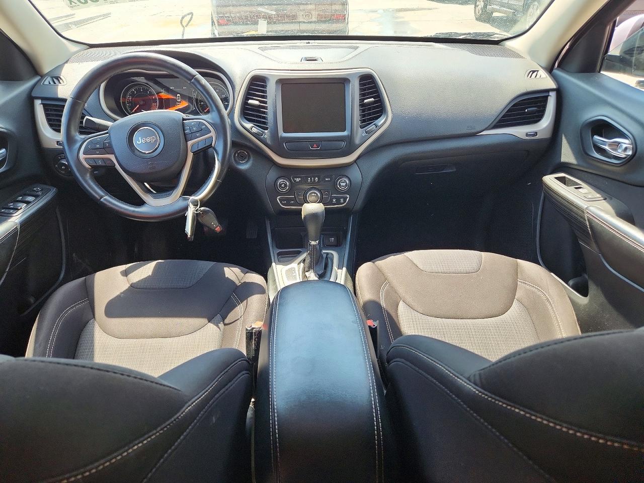 2015 JEEP CHEROKEE LATITUDE photo 8