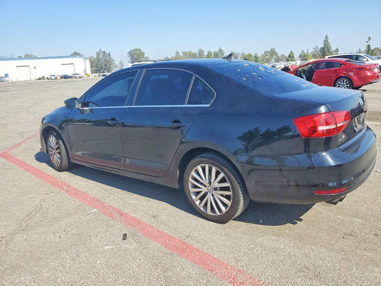 2015 VOLKSWAGEN JETTA SE photo 3