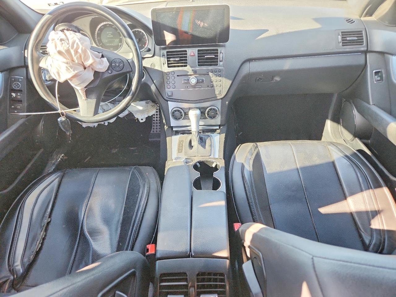 2011 MERCEDES-BENZ C 300 photo 8
