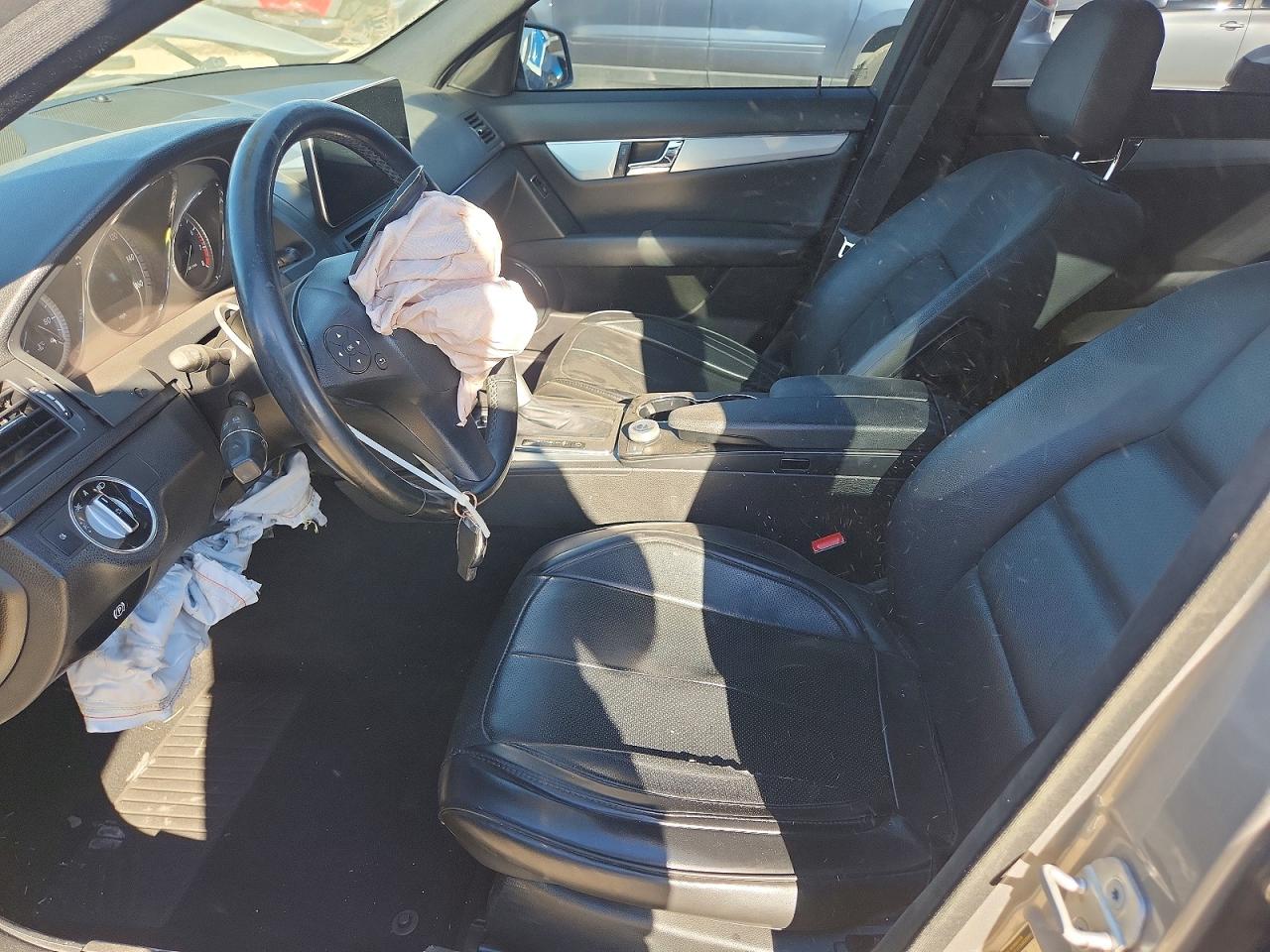 2011 MERCEDES-BENZ C 300 photo 7