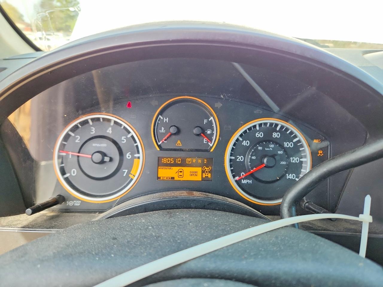 2012 NISSAN TITAN S photo 9