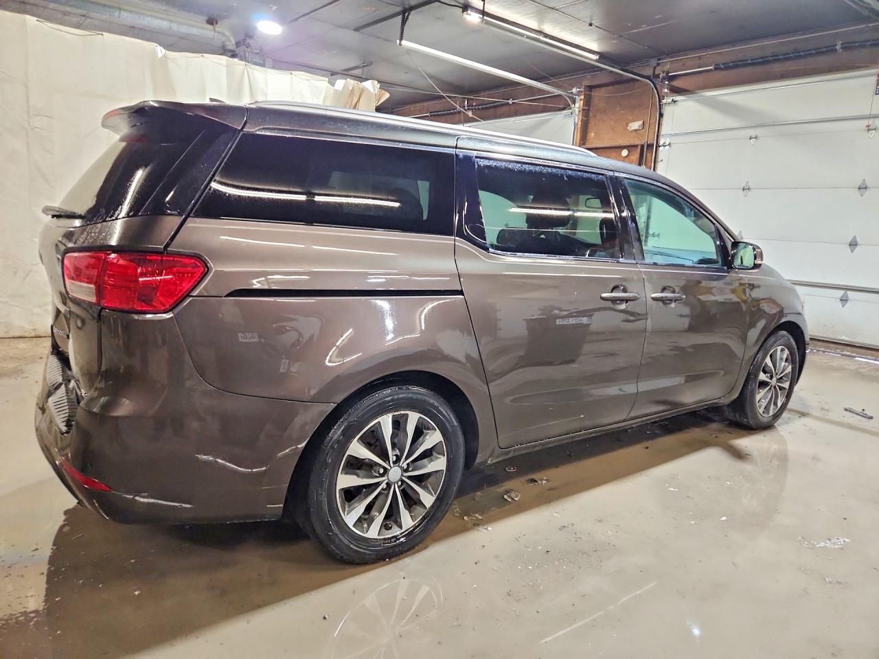 2016 KIA SEDONA SX photo 5