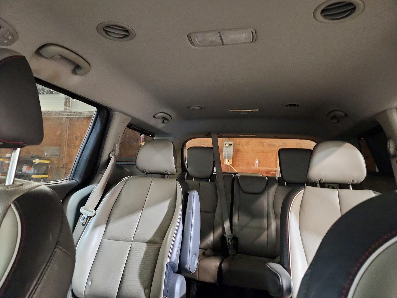 2016 KIA SEDONA SX photo 19