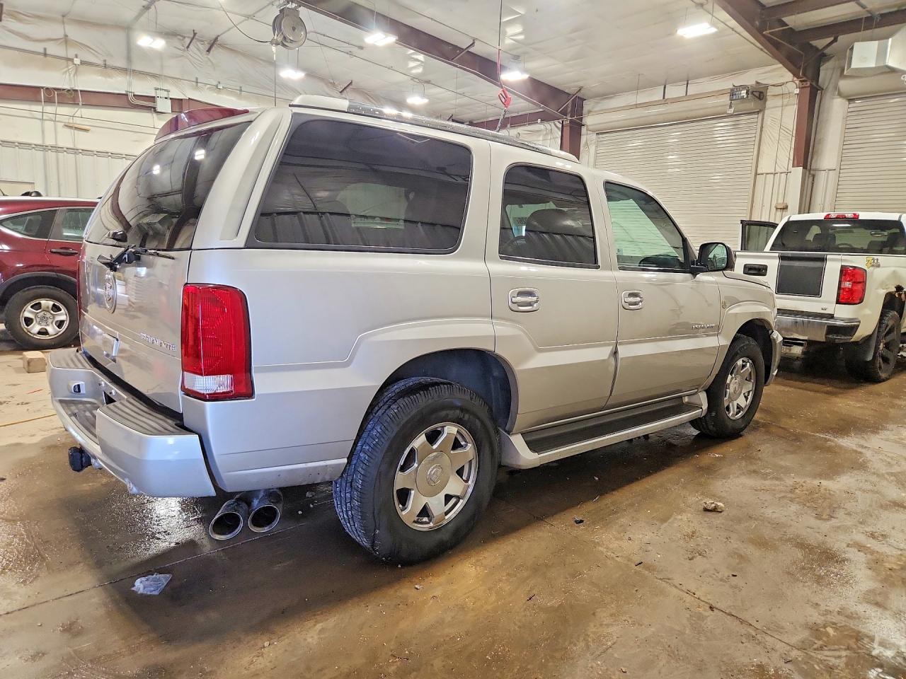 2005 CADILLAC ESCALADE LUXURY photo 5