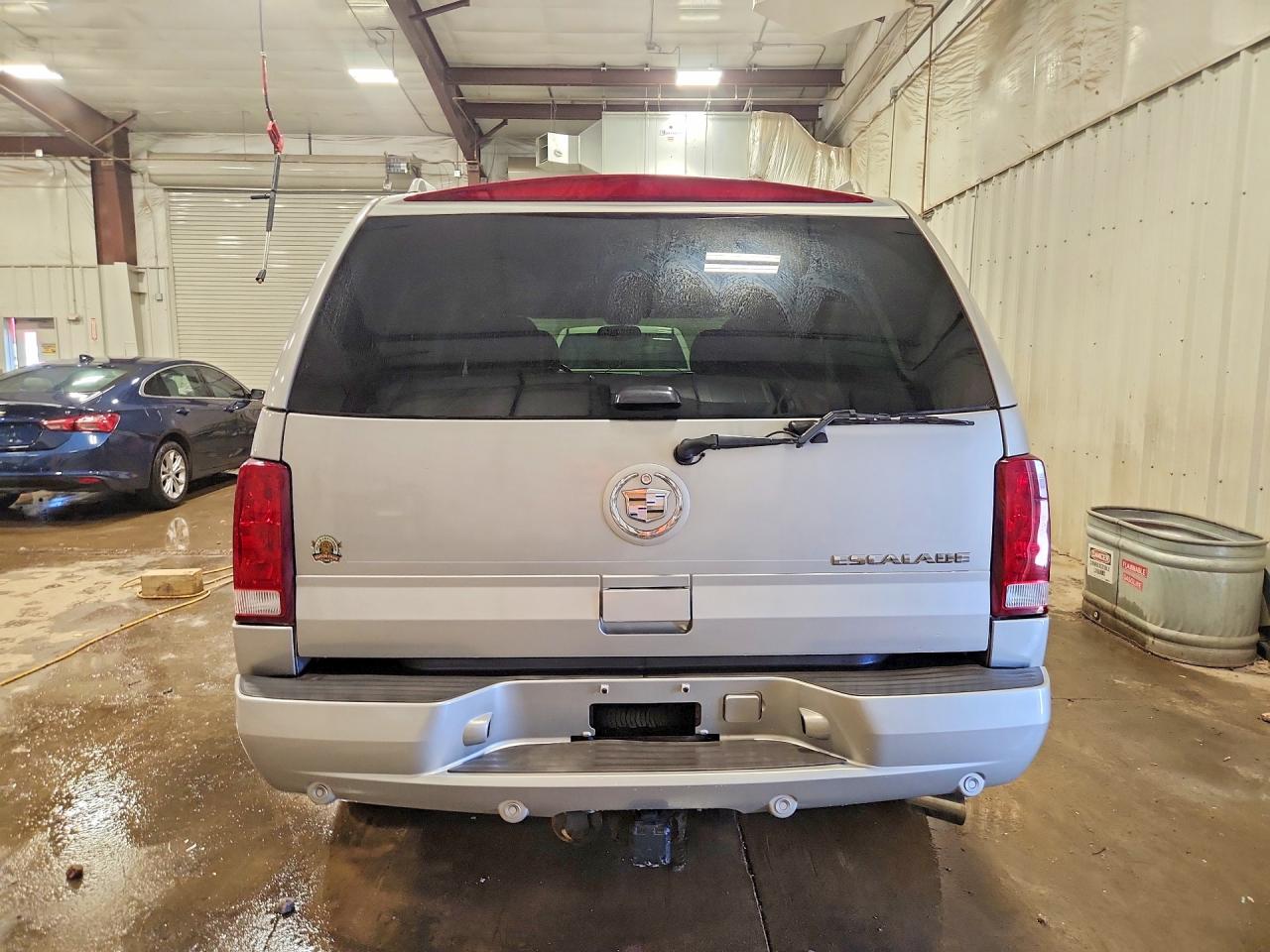 2005 CADILLAC ESCALADE LUXURY photo 11