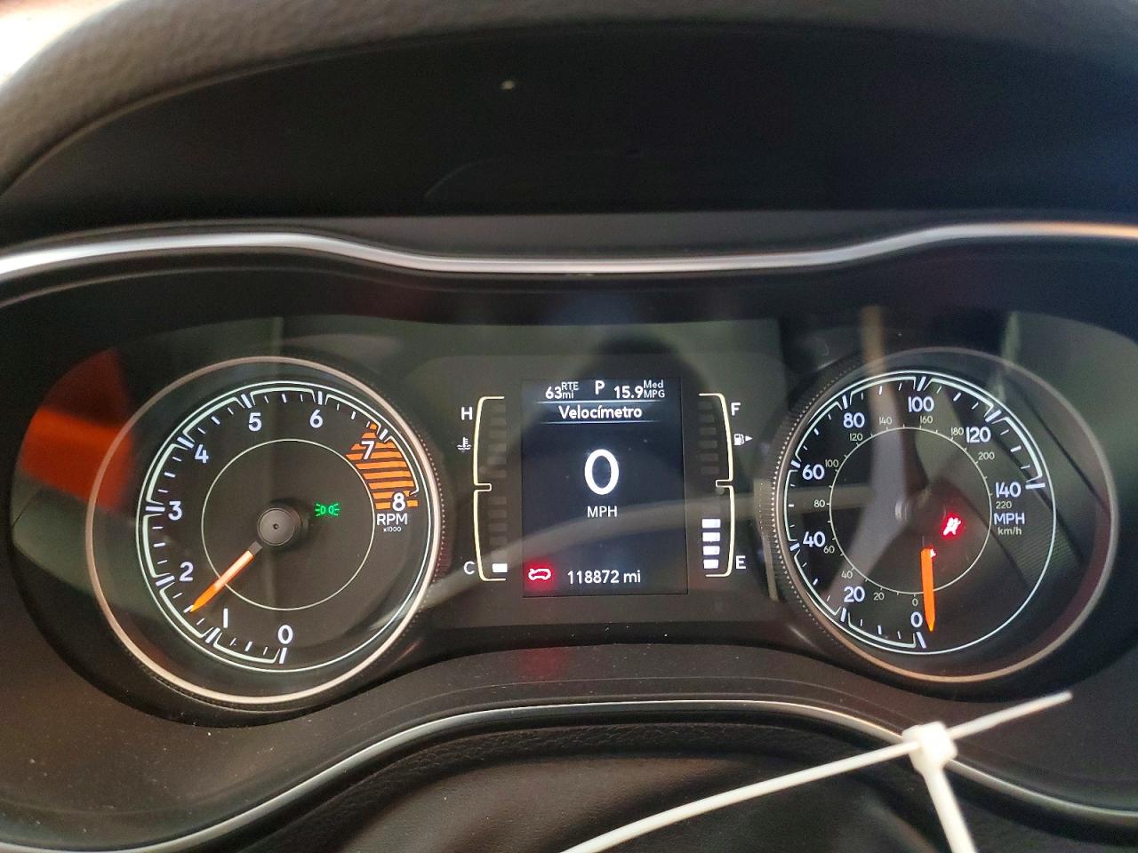 2019 JEEP CHEROKEE photo 25