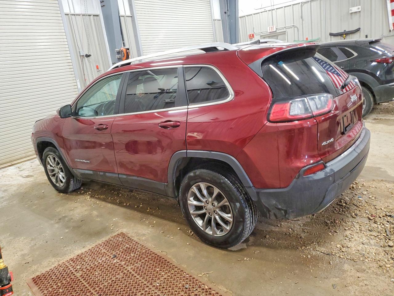 2019 JEEP CHEROKEE photo 4