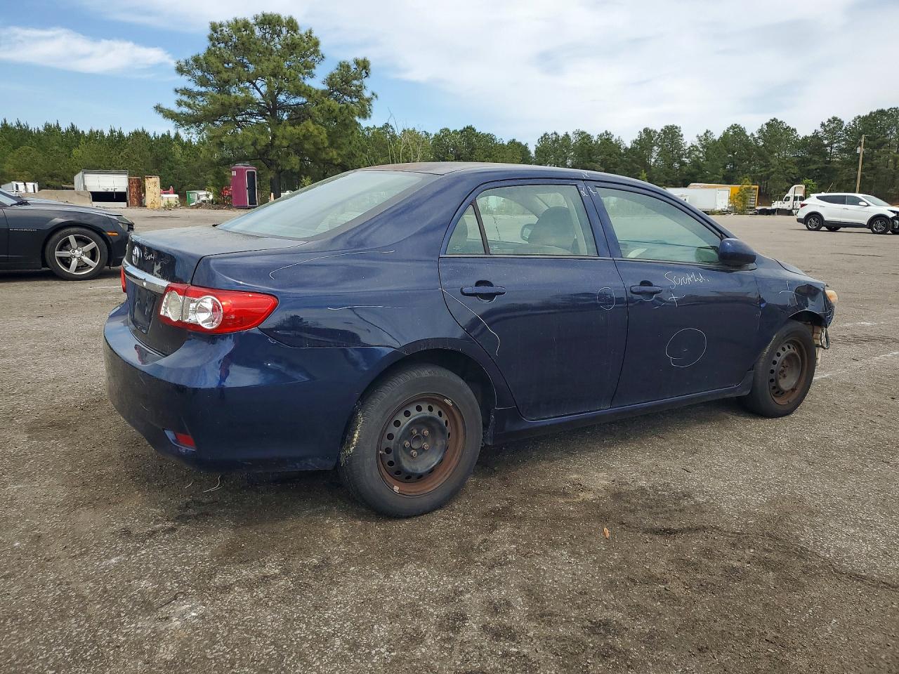 2013 TOYOTA COROLLA L photo 3