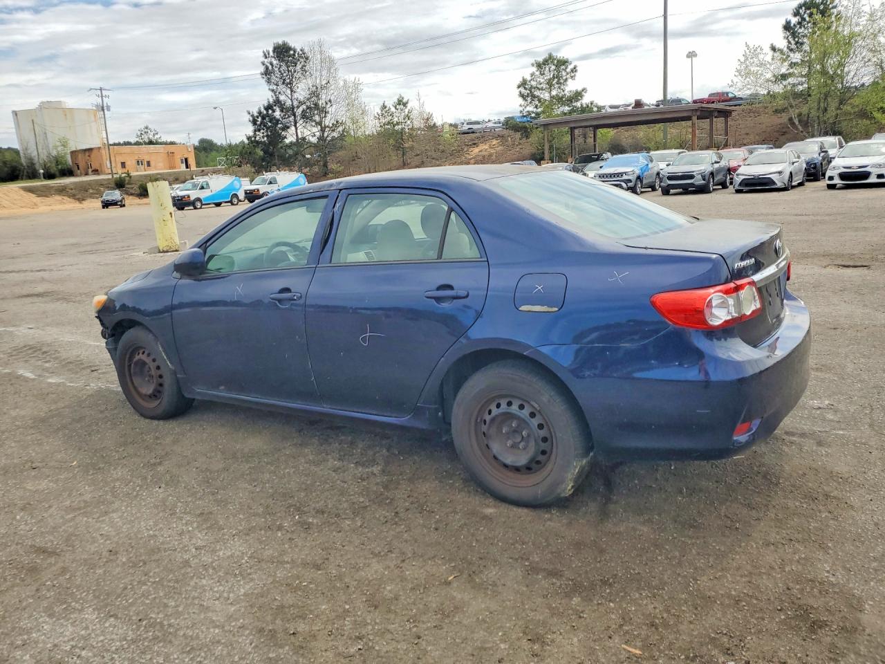 2013 TOYOTA COROLLA L photo 2