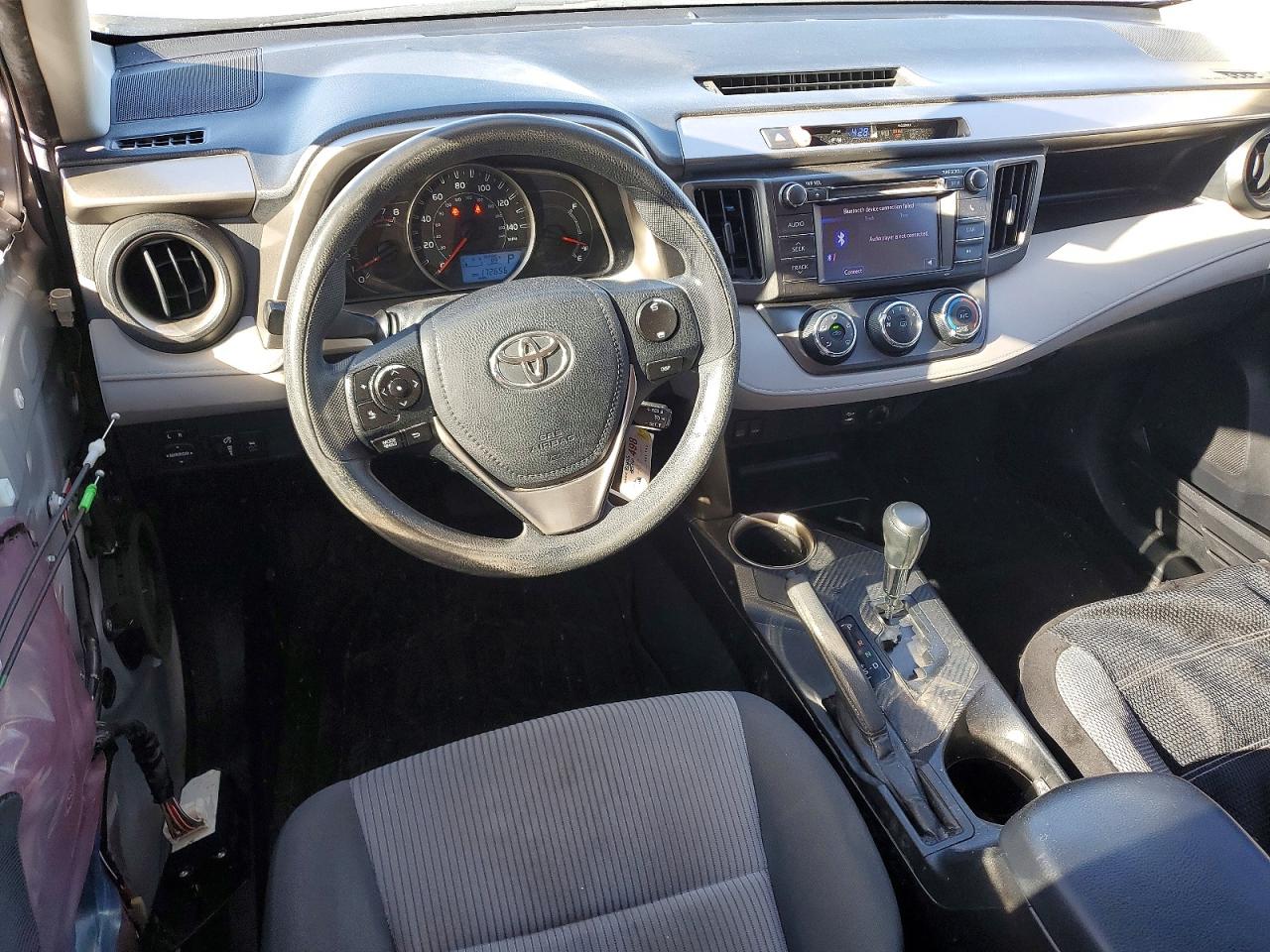 2013 TOYOTA RAV4 LE photo 22
