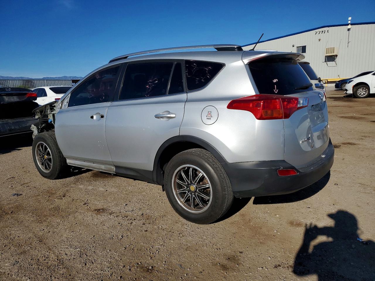 2013 TOYOTA RAV4 LE photo 4