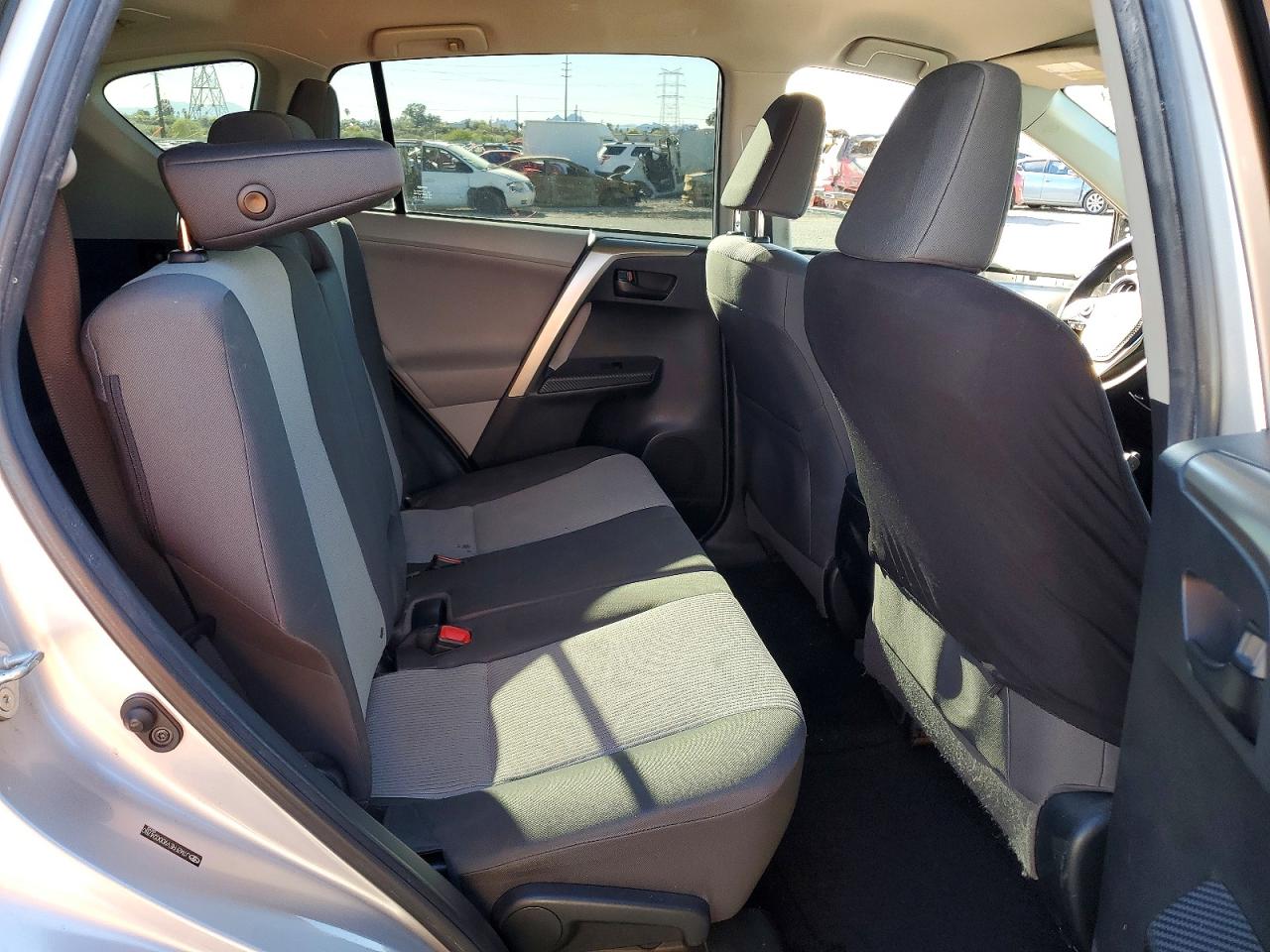 2013 TOYOTA RAV4 LE photo 28
