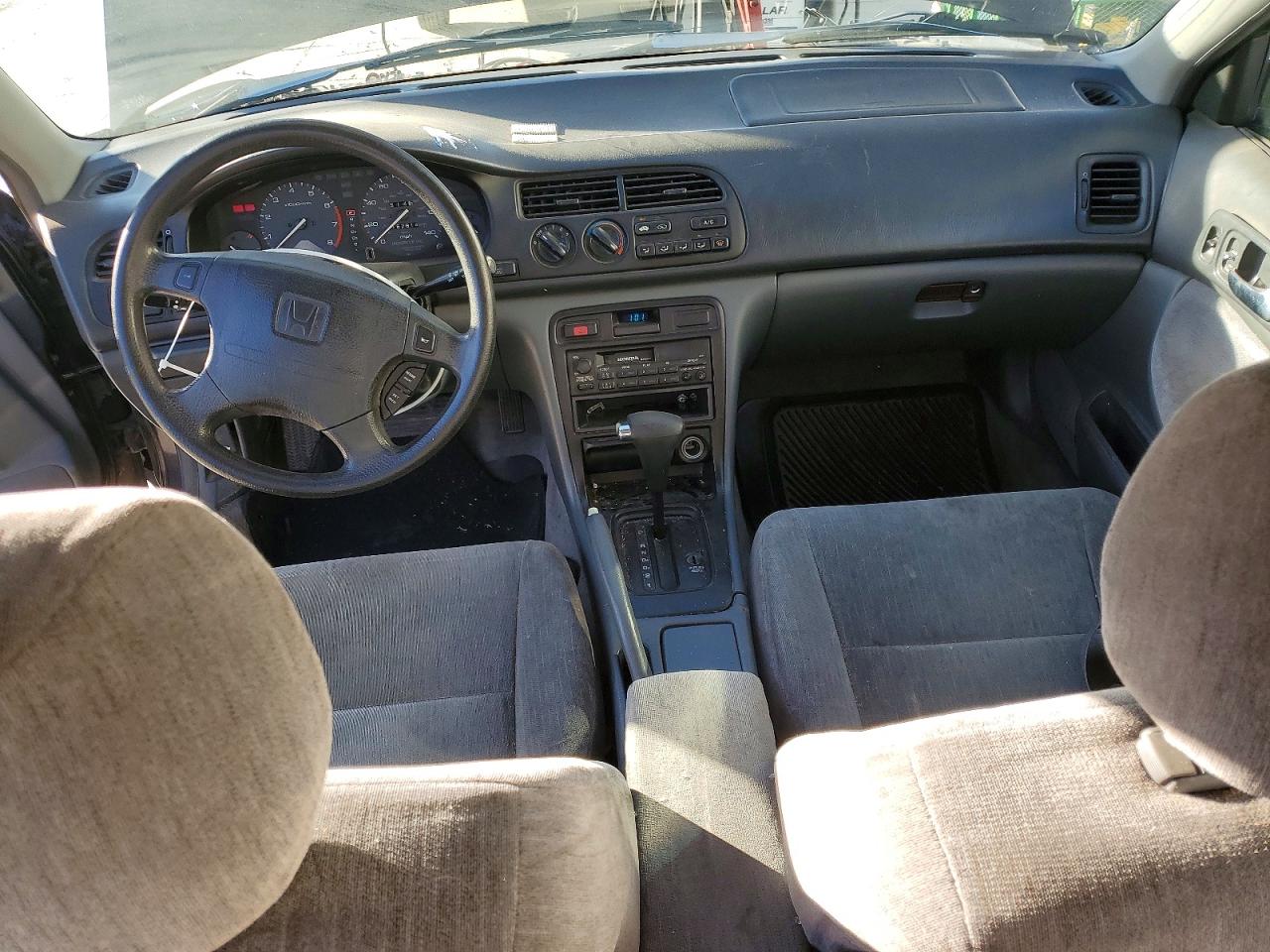 1994 HONDA ACCORD LX photo 15