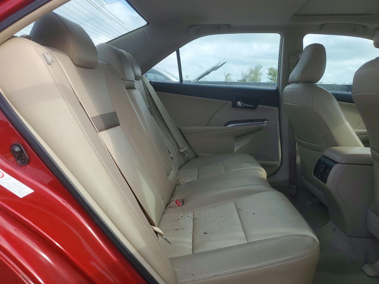 2012 TOYOTA CAMRY XLE photo 10