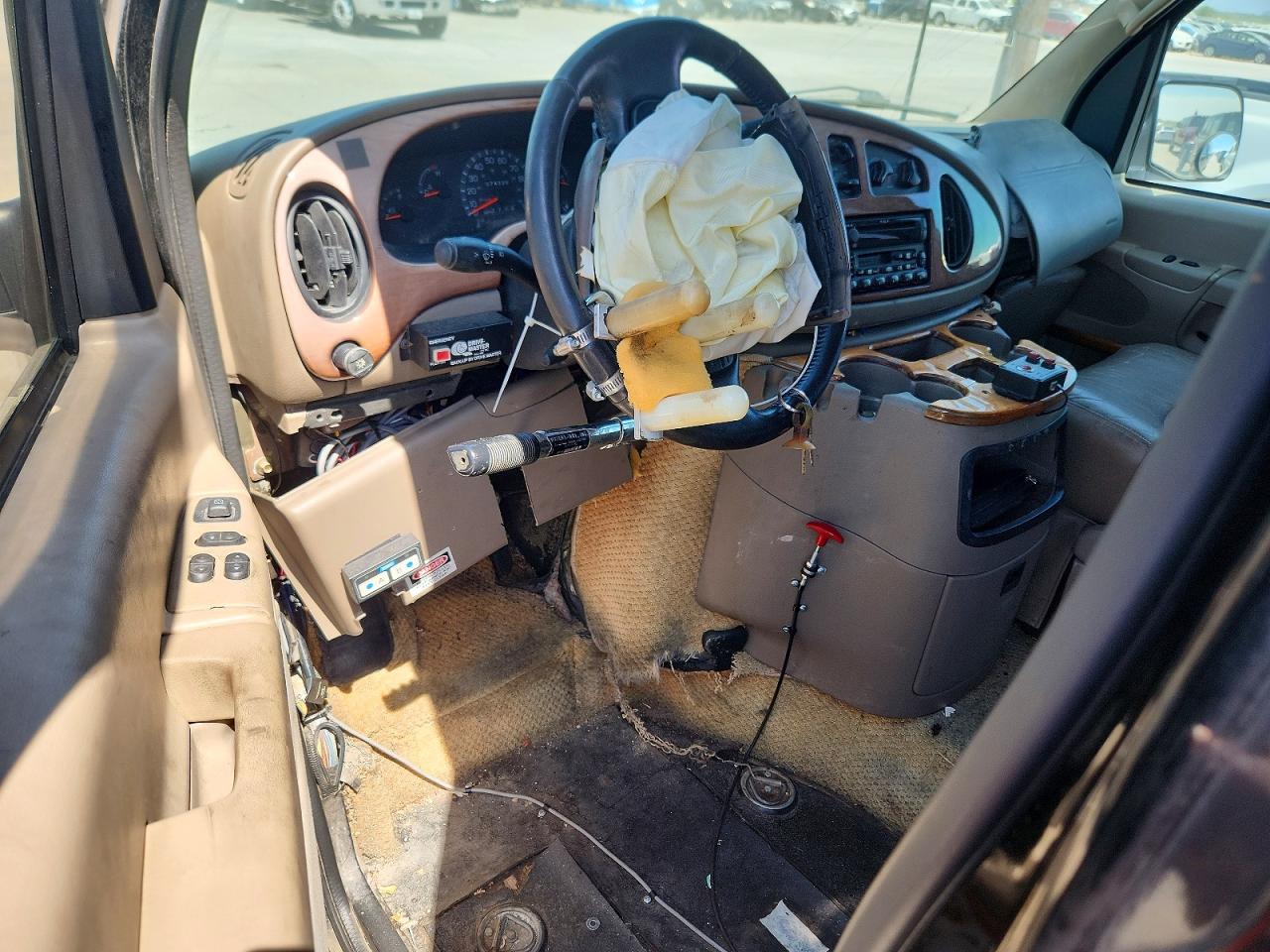 2002 FORD ECONOLINE E250 VAN photo 15