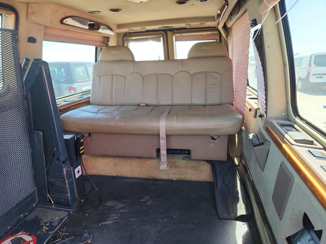 2002 FORD ECONOLINE E250 VAN photo 19